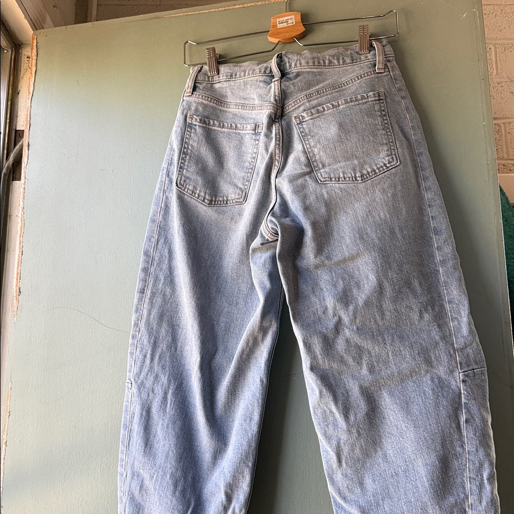 Old Navy Light Blue Barrel Leg Jeans - Picture 4 of 4